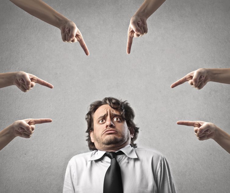 Pourquoi ne pas hurler les paroles d’un morceau qu’on ne connaît pas ?